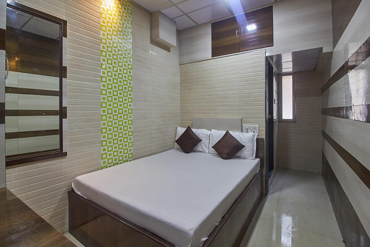 מומביי Plaza Guest House מראה חיצוני תמונה